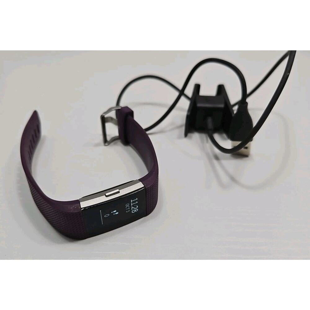 Fitbit Charge 2 Fitness Tracker Watch Purple Band And Charger F77